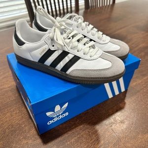 Adidas OG Samba Worn once. Women’s 7/Mens 5.5
